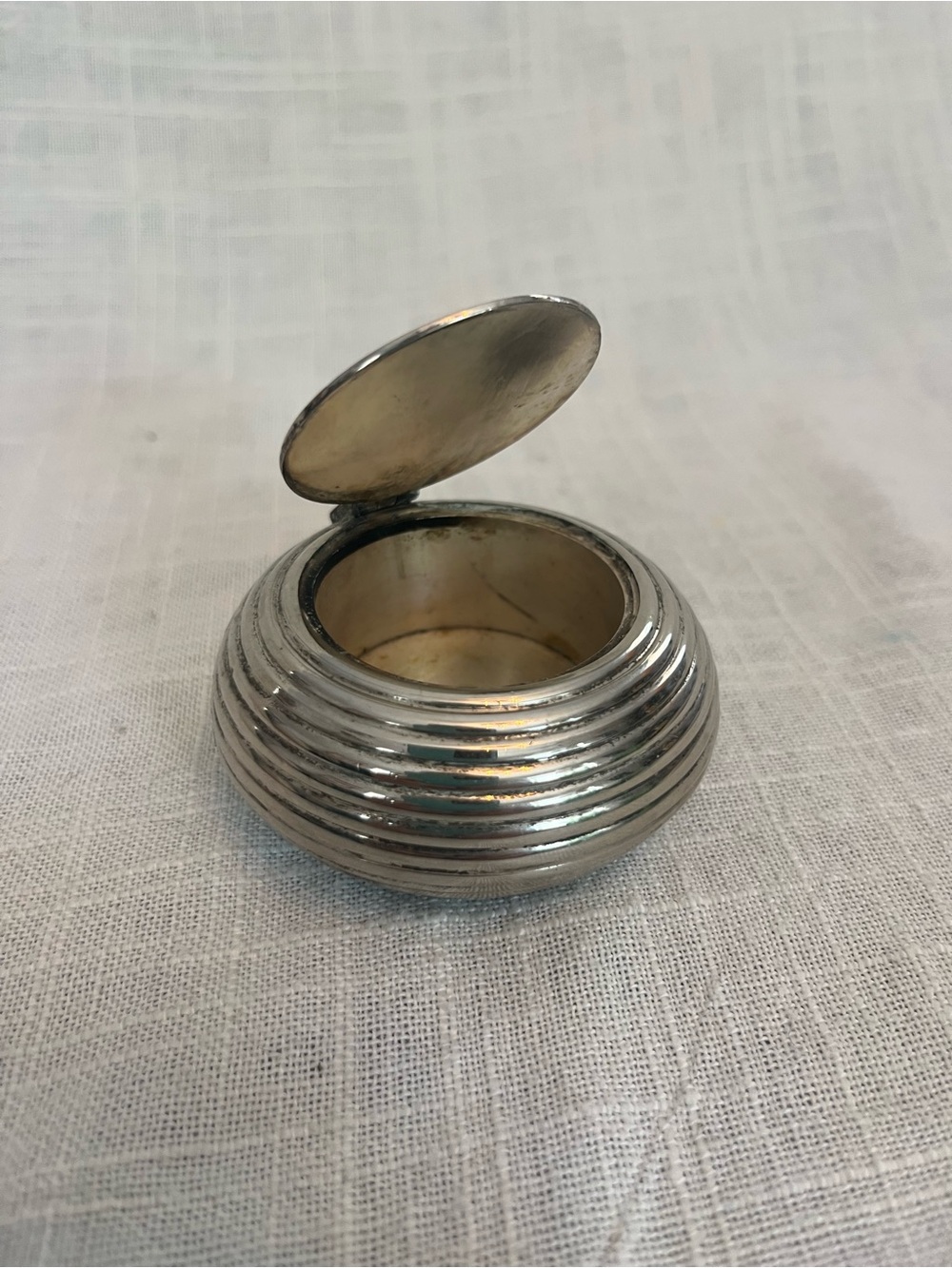 Vintage Ribbed Round Silver Plated Travel Ashtray